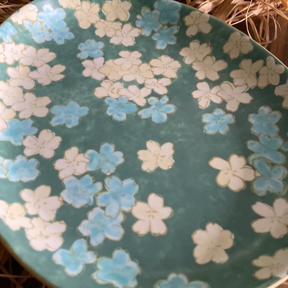 Pottery Barn Happy Easter Floral Egg Shaped Brunch Luncheon Plate Set 🐣🐇 - Picture 8 of 17